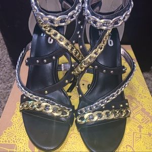 Mix No. 6 NAKIA SANDAL